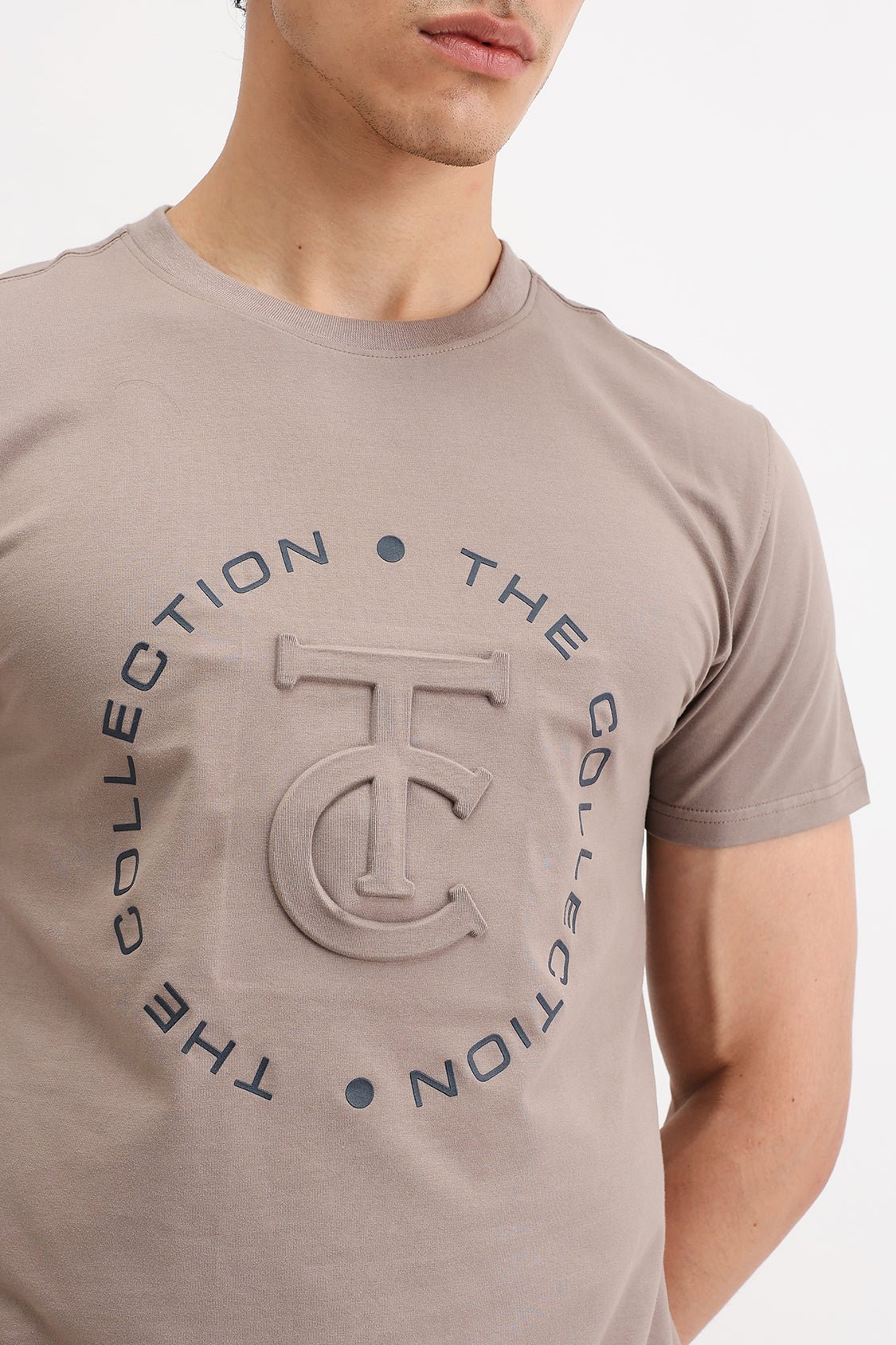 EMBOSSED PRINTED T-SHIRT - Image 2