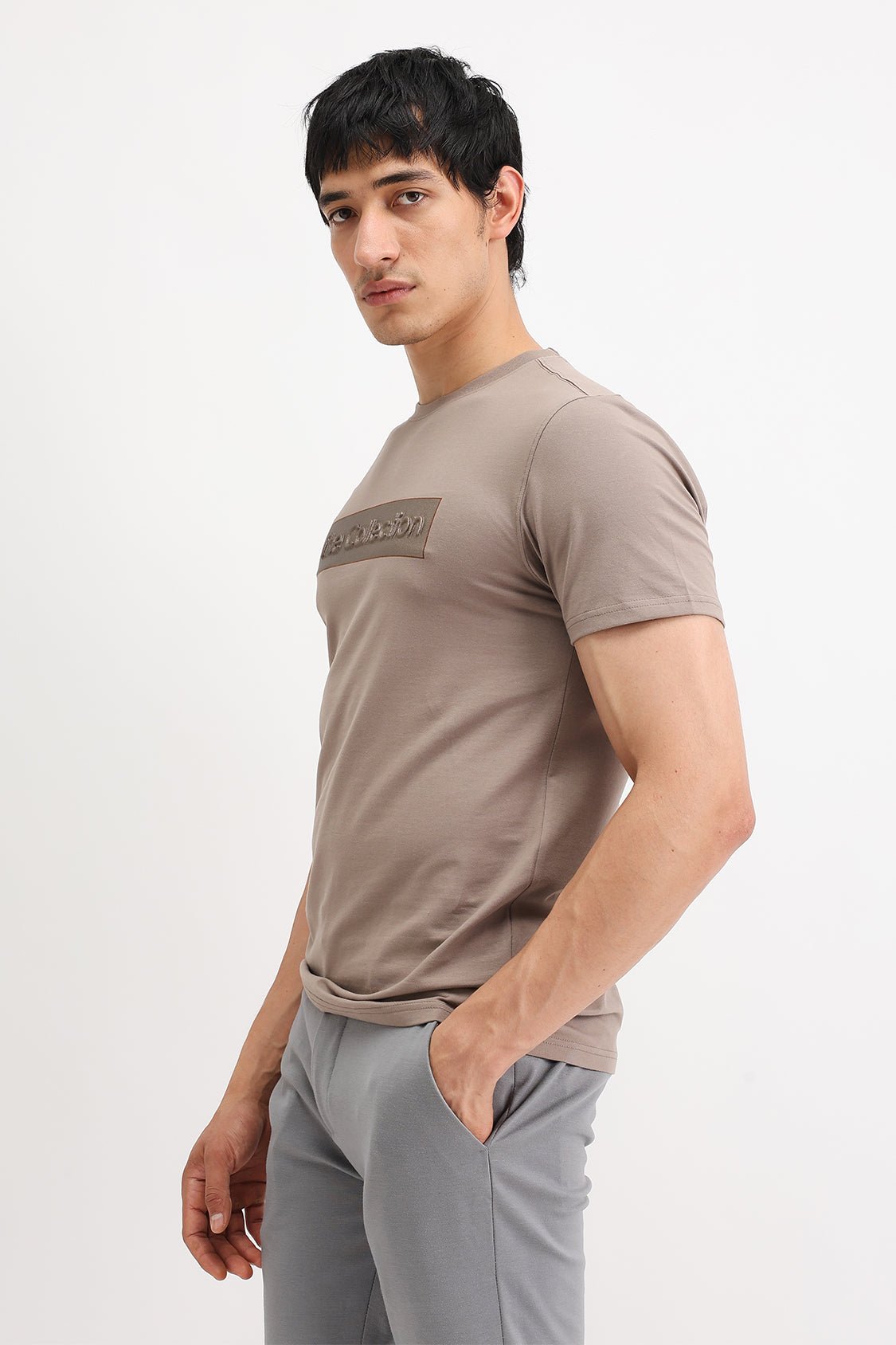 EMBOSSED PRINT T-SHIRT - Image 6